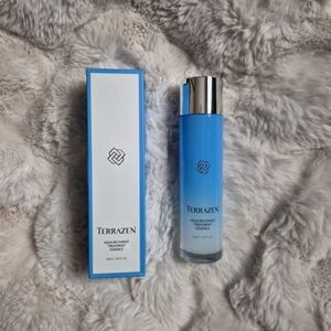 Terrazen Aqua Recharge Treatment Essence 150 mL / 5.07 fl oz New NIB BNIB Kbeaut